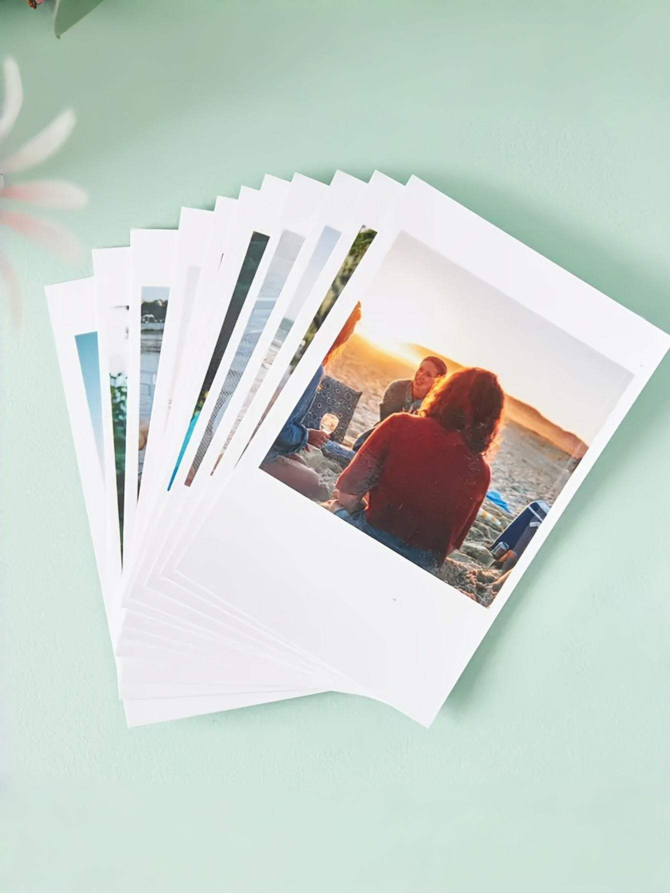 Custom photo cards, personalized couple photos, DIY birthday and anniversary gifts—give your partner and friends unique Valentine's Day and New Year presents